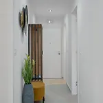 Frida Apartment *