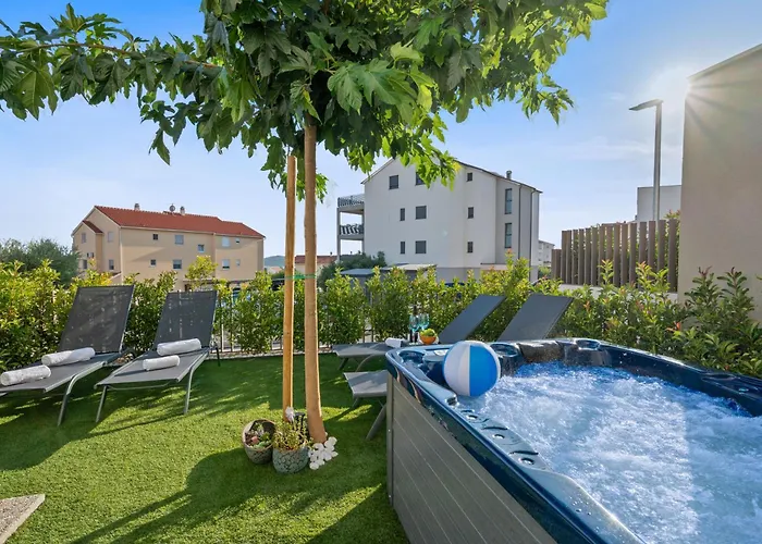 アパート Frida *